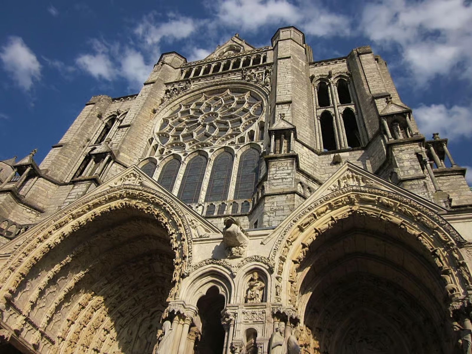 Visite Introduction Notre Dame de Chartres - 45 Min - NOTRE - DAME.ORG